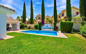 Property slide 32