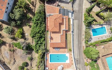 Property slide 21