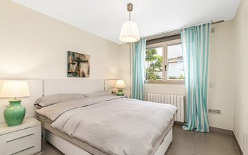 Property slide 16