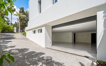 Property slide 34