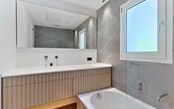 Property slide 21