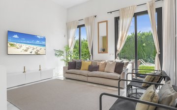 Property slide 10