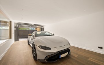 Property slide 32