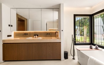 Property slide 17