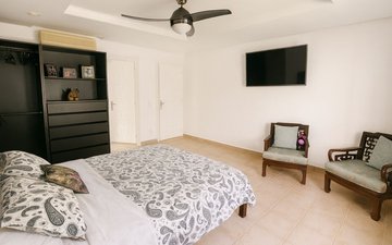 Property slide 25