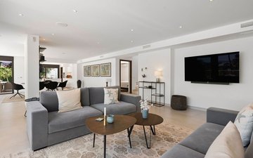 Property slide 10