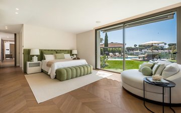Property slide 10
