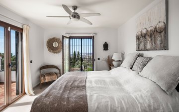 Property slide 16
