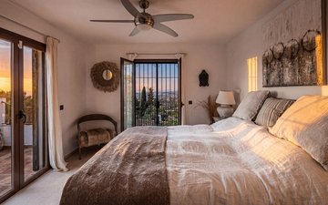 Property slide 48