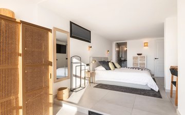Property slide 14