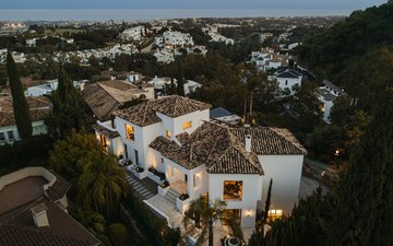 Property slide 44
