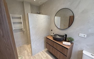 Property slide 19