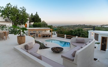 Property slide 4