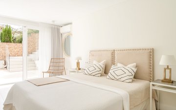 Property slide 21