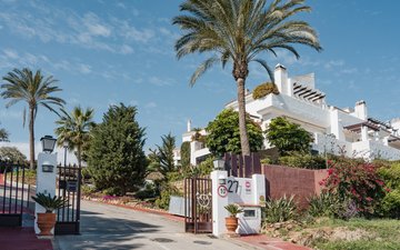 Property slide 21