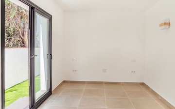 Property slide 14
