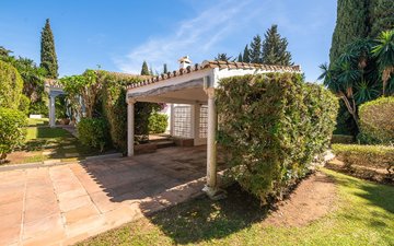 Property slide 40