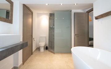 Property slide 17