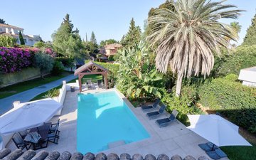 Property slide 19