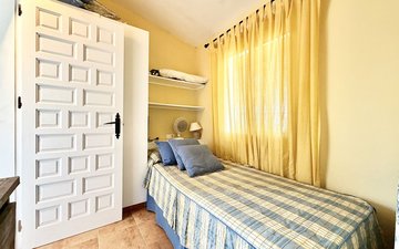 Property slide 32