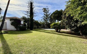 Property slide 21