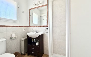 Property slide 30