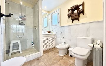 Property slide 25