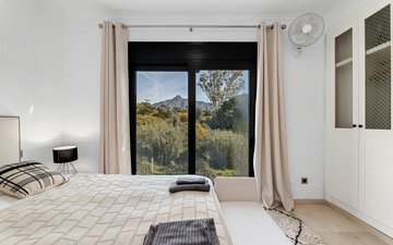Property slide 17