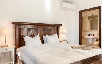 Property slide 18