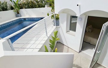Property slide 18