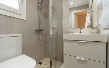 Property slide 22