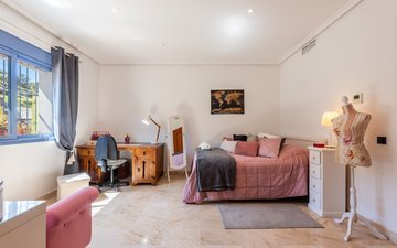 Property slide 21