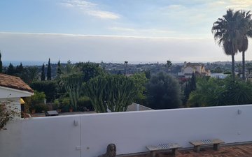 Property slide 25