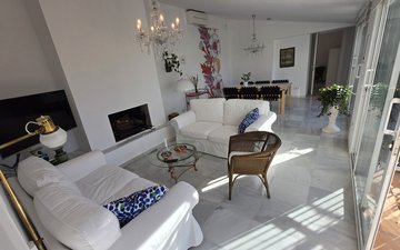 Property slide 70