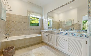 Property slide 18