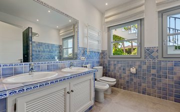 Property slide 25