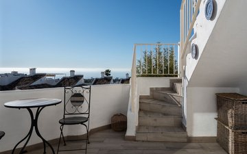 Property slide 19