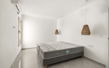Property slide 22