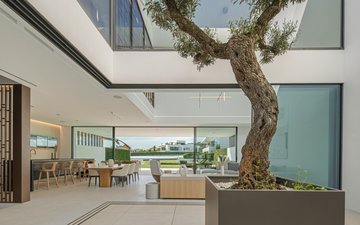 Property slide 17