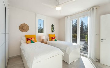 Property slide 25