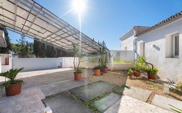 Property slide 46
