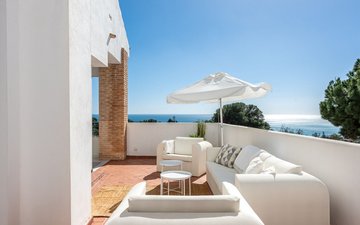Property slide 10
