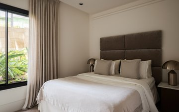 Property slide 40