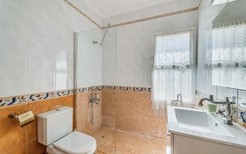 Property slide 16