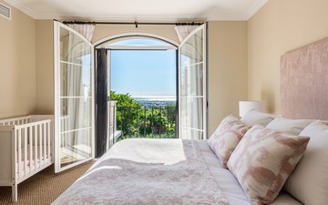 Property slide 17