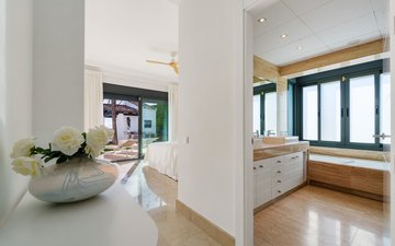 Property slide 22