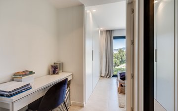 Property slide 19