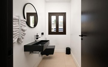 Property slide 16