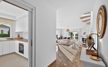 Property slide 16