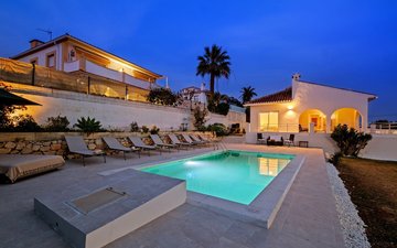 Property slide 35